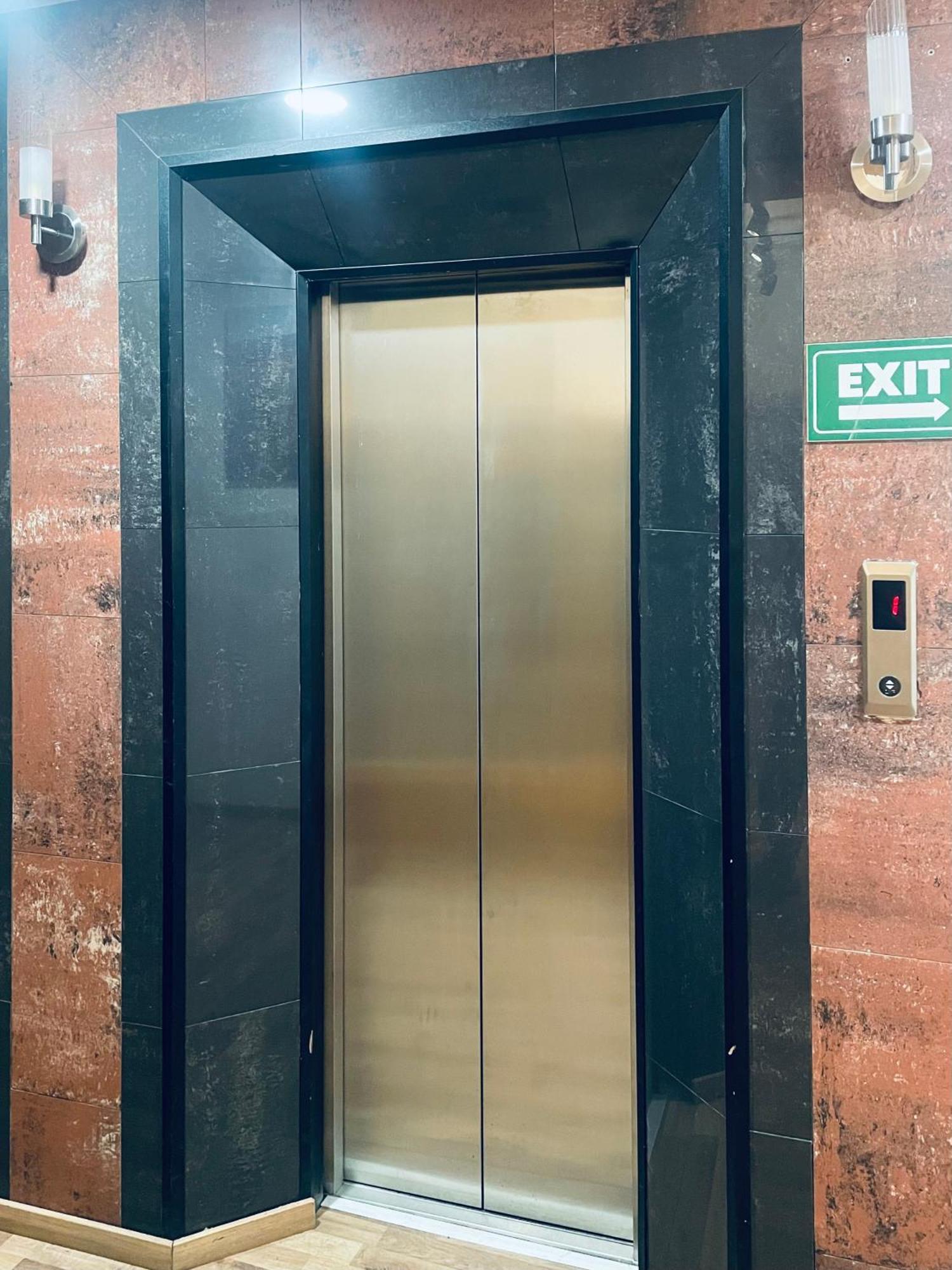 Hotel Four Seasons Tbilisi Zewnętrze zdjęcie